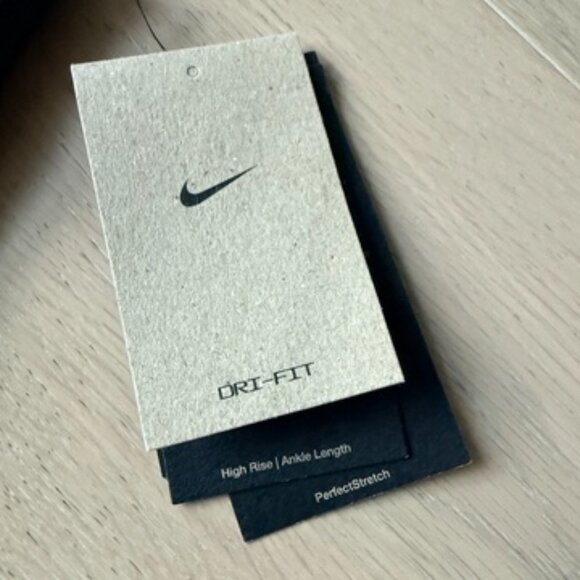 NWT Nike 24.7 PerfectStretch Dri-FIT High-Waisted Loose Barrel-Leg Pants MED - Picture 7 of 9